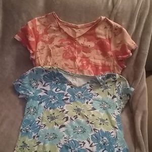 Bundle of 2 women's casual tops